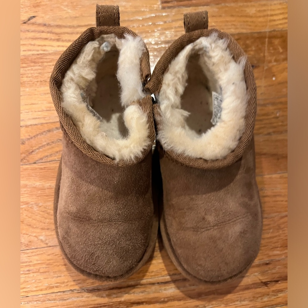 Toddler Girls UGG Boots